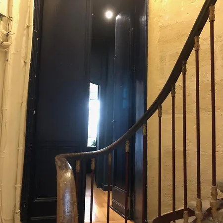 De Charme Aux Chartrons Pensión Burdeos